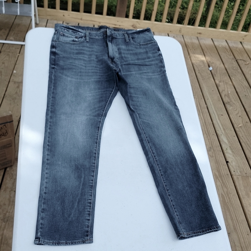 Lucky brand 410 size 36x32 men's jeans